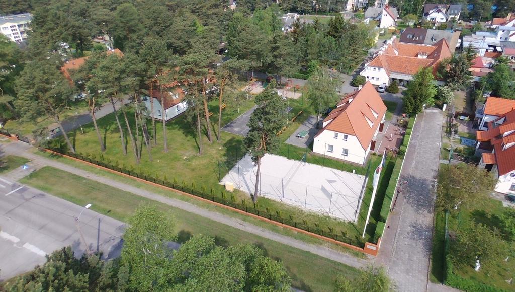 Osrodek Wypoczynkowy Merkury Mrzezyno Luaran gambar