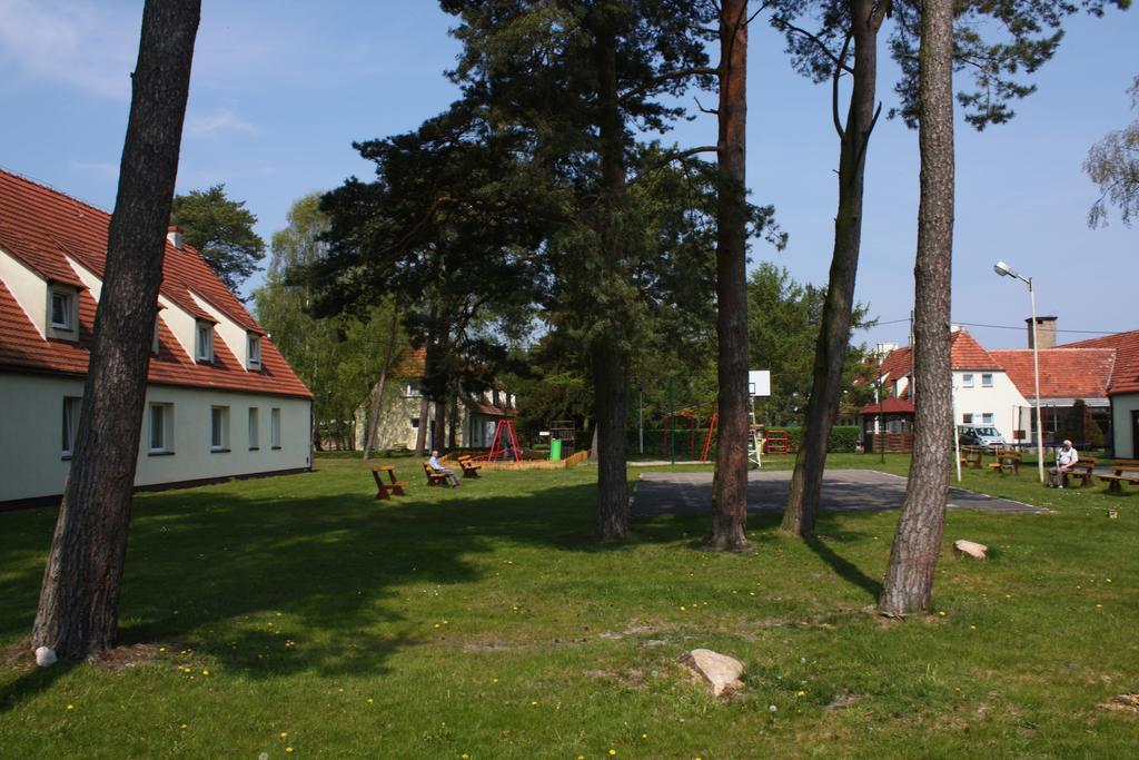 Osrodek Wypoczynkowy Merkury Mrzezyno Luaran gambar