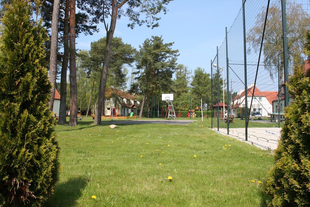 Osrodek Wypoczynkowy Merkury Mrzezyno Luaran gambar